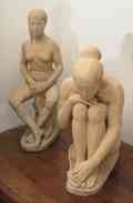 Donna seduta e Donna su tronco, Terracotta, h. cm 48 e cm 56, 1957 8.jpg